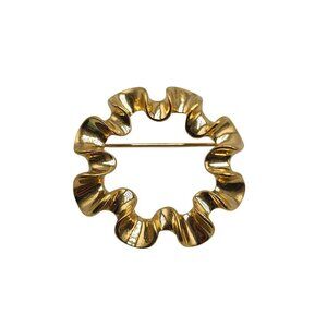 Vintage 1970s Gold Tone Ruffled Circle Brooch Pin Jewelry Accessory